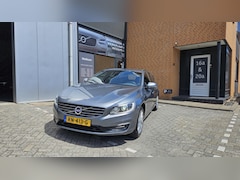 Volvo V60 - 2.0 D4 Summum