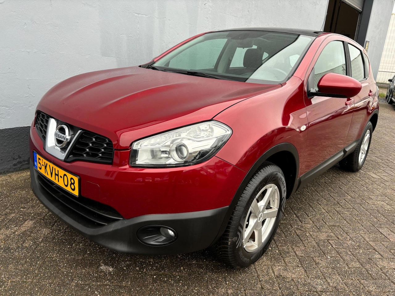 Nissan Qashqai - 2.0 Acenta Automaat - Panorama Dak - AutoWereld.nl
