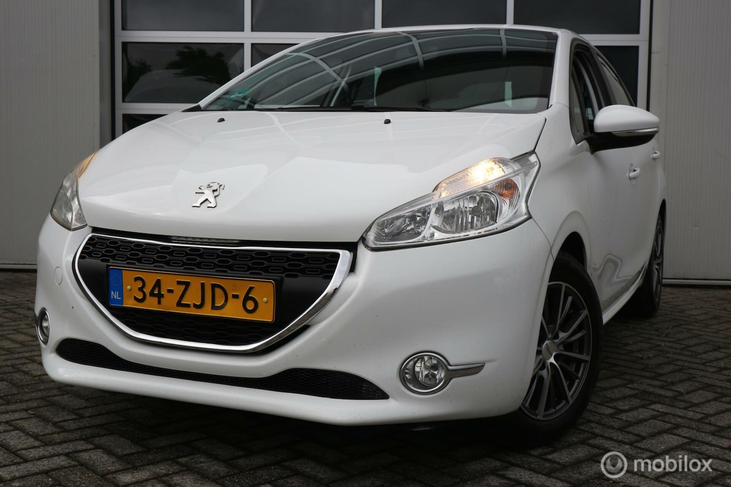 Peugeot 208 - 1.2 VTi Active 5-DEURS/AIRCO/CRUISE/PDC/NAP - AutoWereld.nl