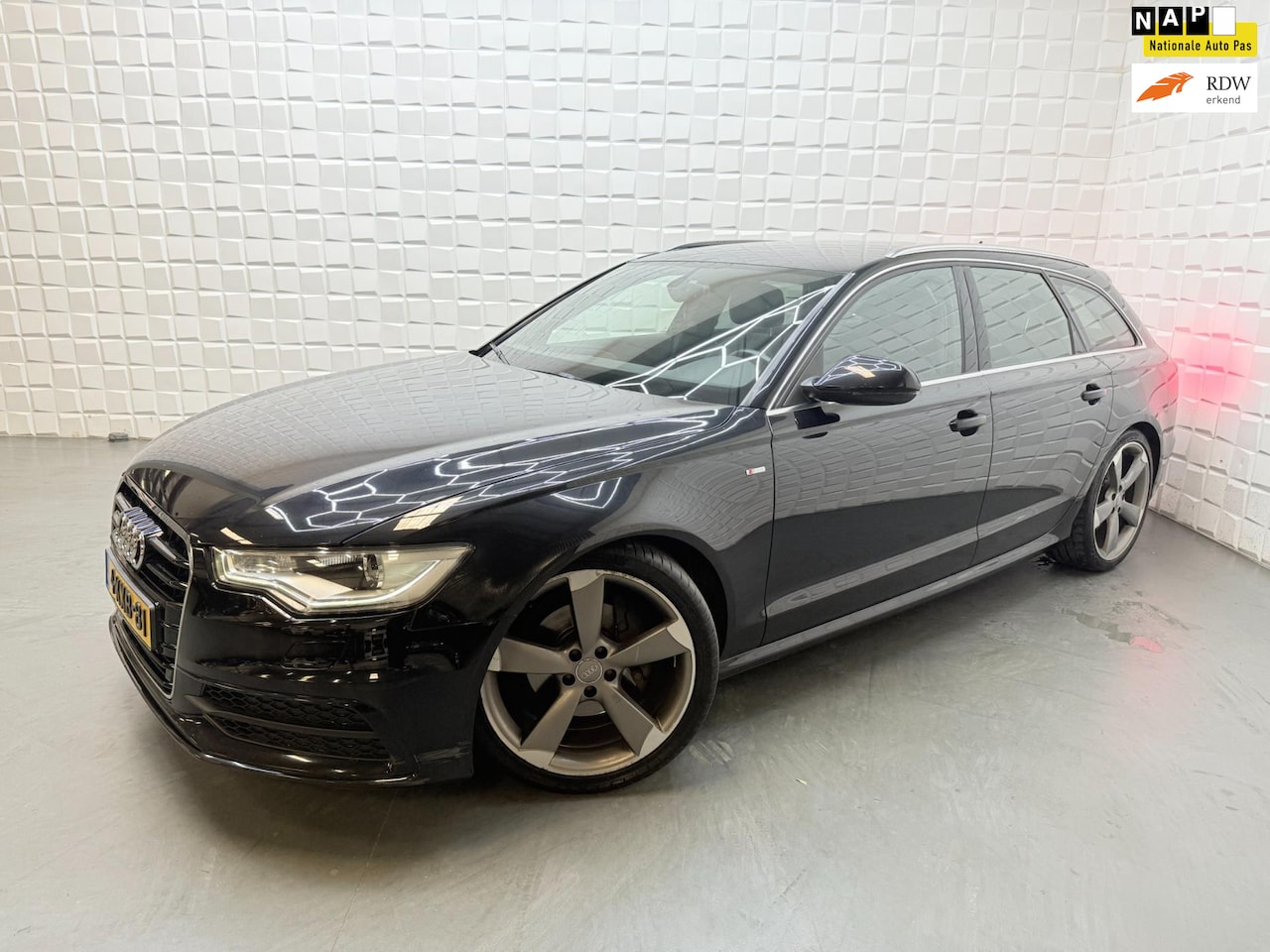 Audi A6 Avant - 2.0 TFSI 2x S LINE AUTOMAAT PDC LEER NAVI NAP - AutoWereld.nl