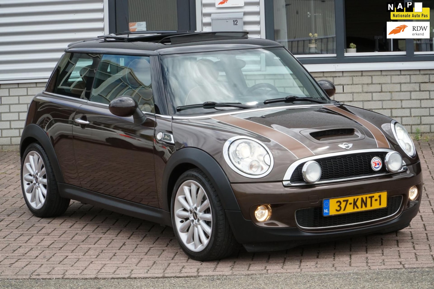 MINI Cooper S - Mini 1.6 Mayfair 1STE EIGENAAR - AutoWereld.nl