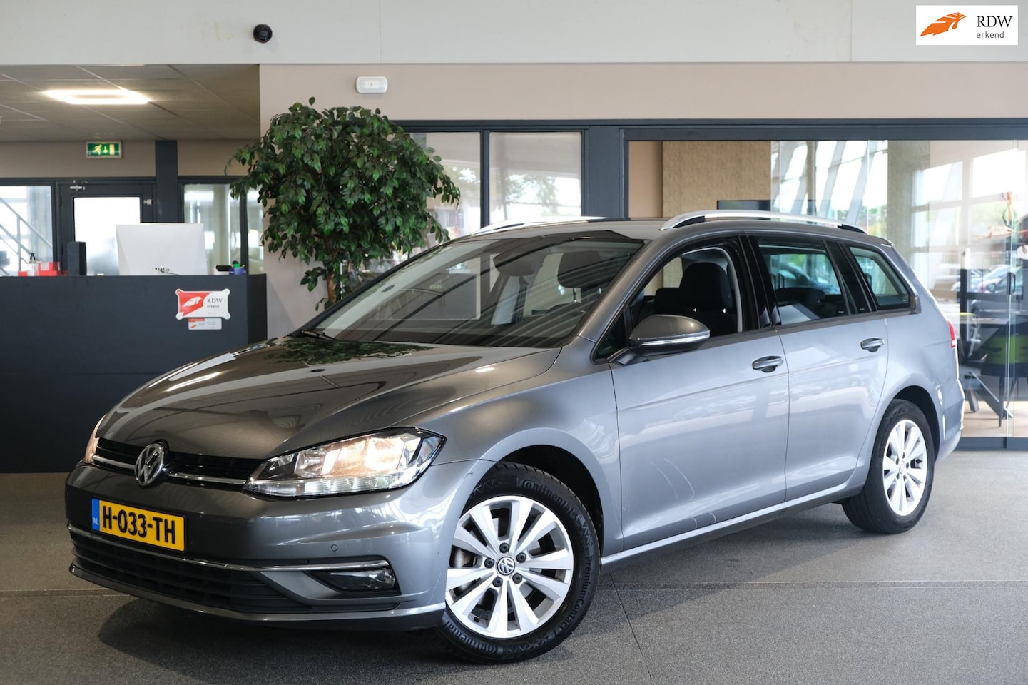 Volkswagen Golf Variant - 1.0 TSI Comfortline Business ACC PDC Airco Apple Carplay - AutoWereld.nl