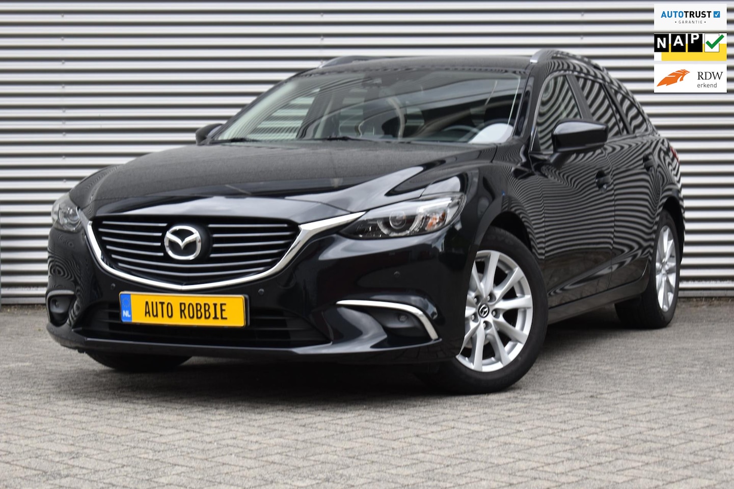 Mazda 6 Sportbreak - 2.0 SkyActiv-G 145-PK, Airco, Ecc, Cruise, Navi, Pdc, Lmv. - AutoWereld.nl