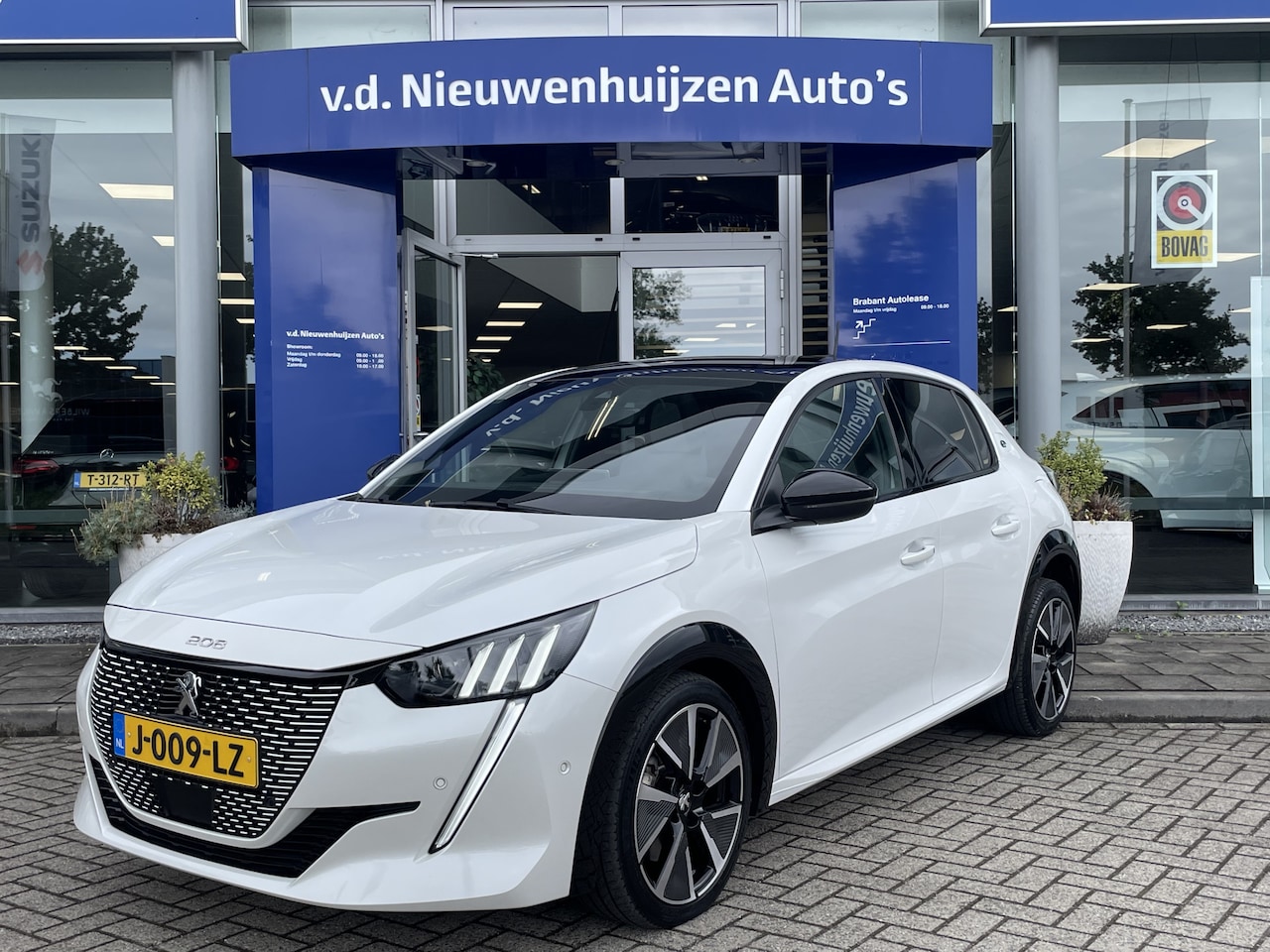 Peugeot e-208 - EV GT 350 50 kWh | Stoelverwarming | Camera | - AutoWereld.nl