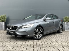 Volvo V40 - 2.0 T2 Nordic+ | Cruise control | Interieur voorverwarmingsinstallatie | Koplampen adaptie