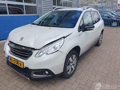 Peugeot 2008 - 1.2 PureTech Urban Cross