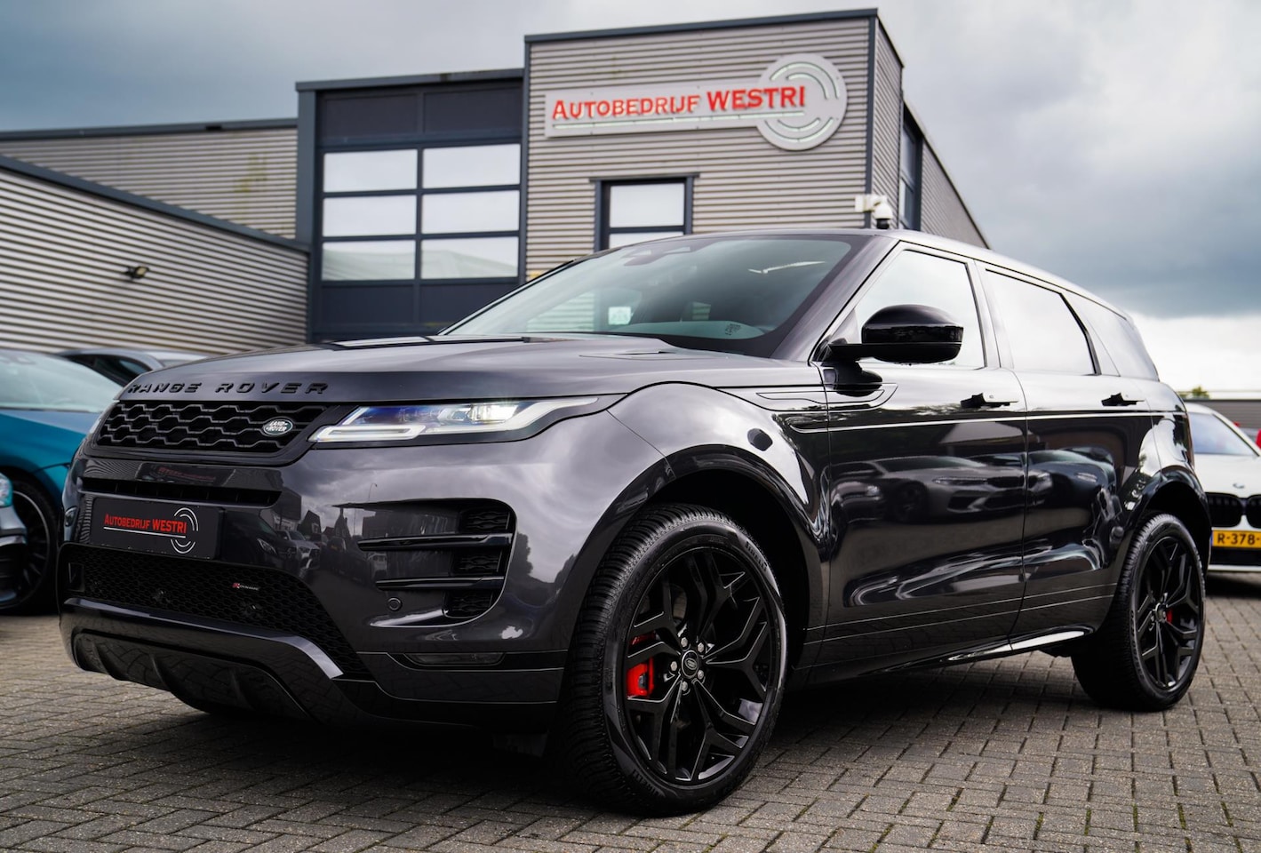 Land Rover Range Rover Evoque - 1.5 P300e AWD Autobiography | Panorama | R-dynamic | Meridian Sound | Lane Assist | Verwar - AutoWereld.nl