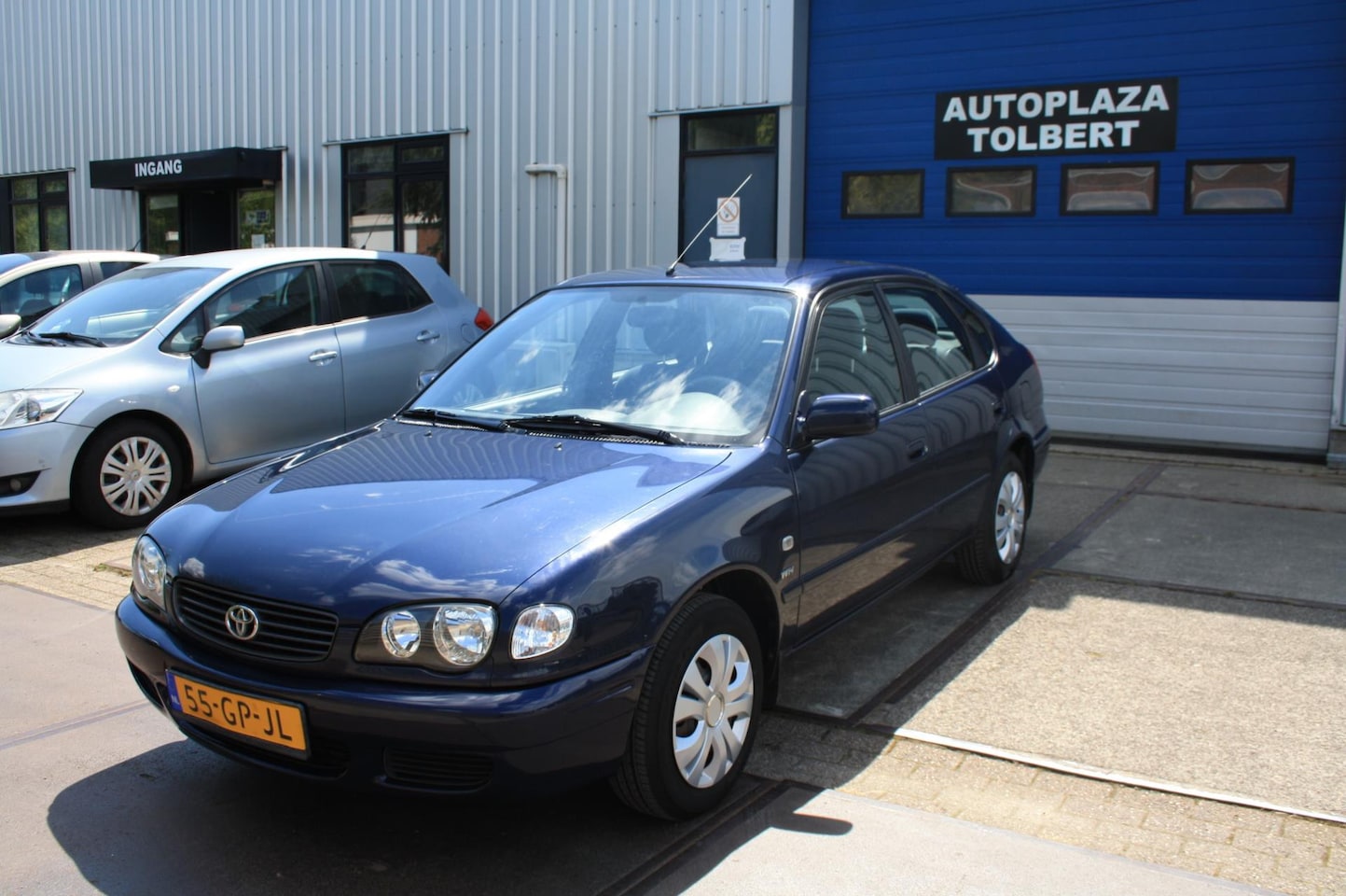 Toyota Corolla - 1.4 VVT-i Terra 5 DEURS 124 DKM - AutoWereld.nl