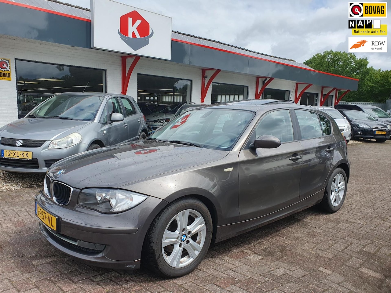 BMW 1-serie - 116i CLIMA/PDC/Schuifkanteldak BJ 2008 - AutoWereld.nl