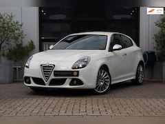 Alfa Romeo Giulietta - 1.4 T Turbo Sportiva TCT Automaat - XENON - LEDER - STOEL VERW - D.RIEM + W.P REC V.V