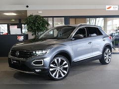 Volkswagen T-Roc - 1.5 TSI DSG 150 PK Virtual Trek Led Acc Pdc Apple