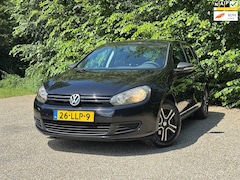 Volkswagen Golf - 1.2 TSI Trendline BlueMotion | Cruise control + Bluetooth |