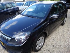 Opel Astra - 1.8 Edition II airco cruise control 16 inch sport velgen