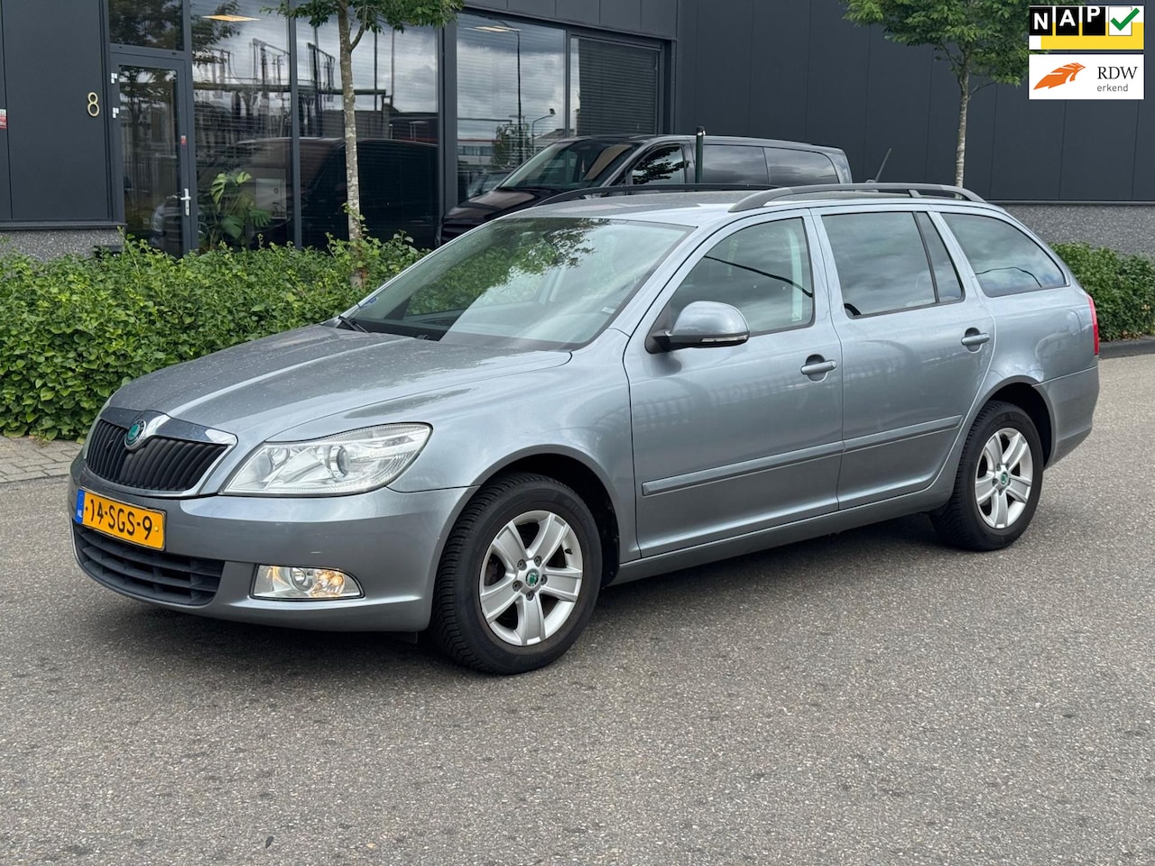 Skoda Octavia Combi - 1.2 TSI Ambition Business Line 6-BAK/CRUISE/CLIMA - AutoWereld.nl