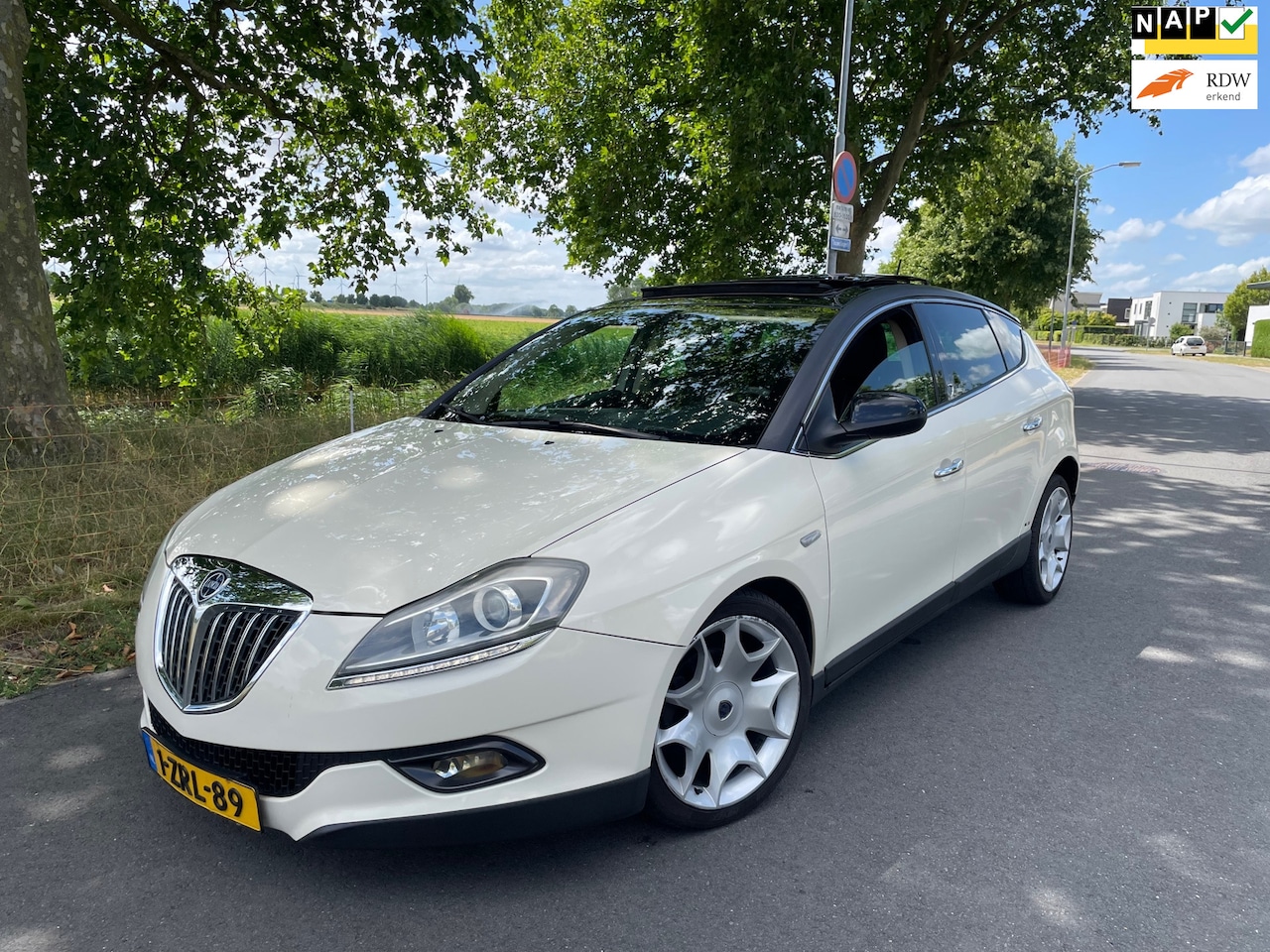 Lancia Delta - 1.4-16V Platino CLIMA/DAKJE/LEER/APK - AutoWereld.nl