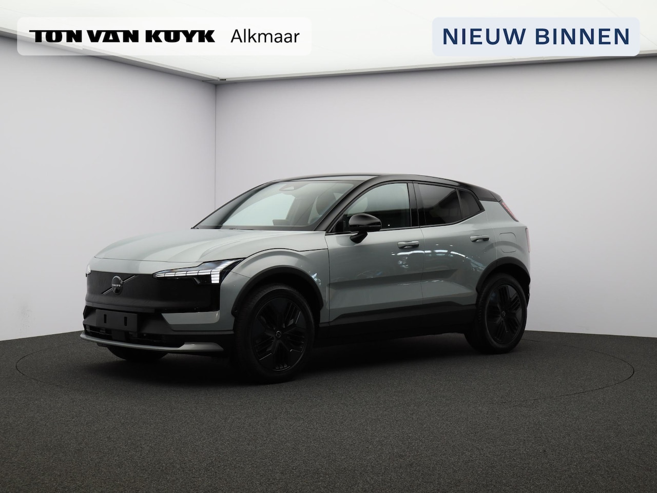 Volvo EX30 Cross Country - Twin Motor Performance Ultra 69 kWh / Panoramadak / Elektrische Stoelen / 360 Camera / Ver - AutoWereld.nl