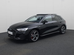 Audi A3 Sportback - 45 TFSIe 200kW/272PK S Line Competition · Panoramadak · Camera + Parkeersensoren · Sonos s