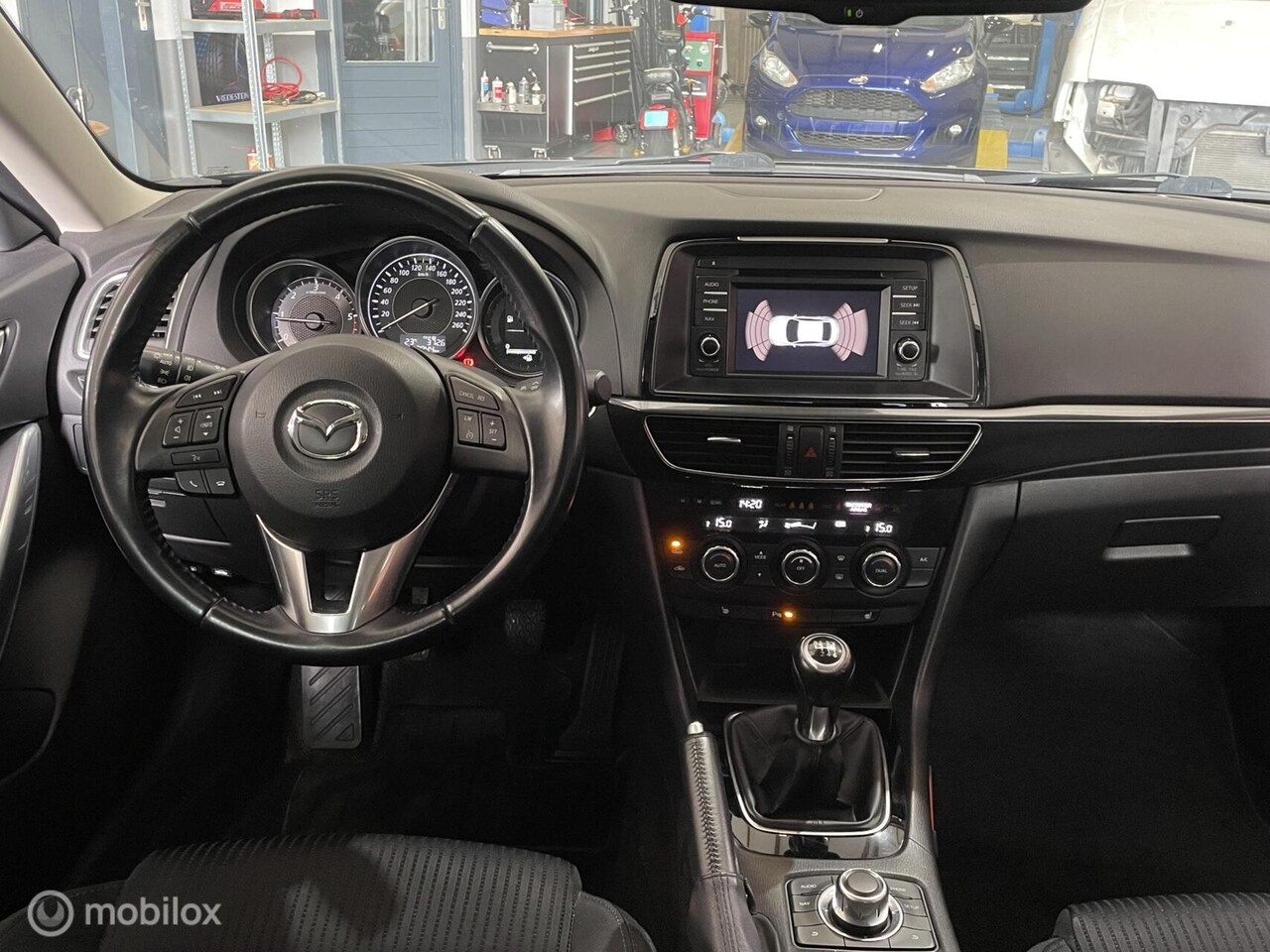 Mazda 6 Sportbreak - 2.2D Skylease+ - AutoWereld.nl