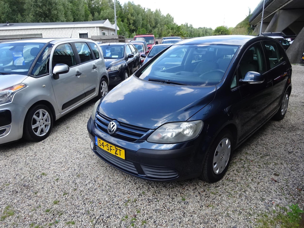 Volkswagen Golf Plus - 1.6 FSI Comfortline Business airco electr ramen trekhaak - AutoWereld.nl