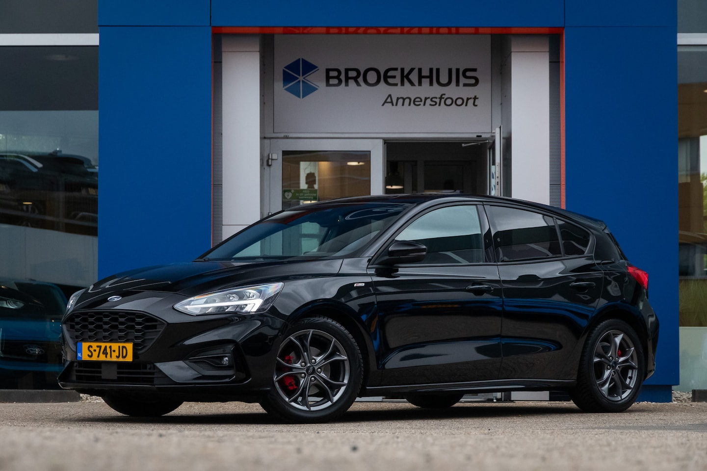 Ford Focus - 1.0 EcoBoost ST Line | Trekhaak | Cruise adaptief | Stoel/stuur/voorruit | Camera | Apple - AutoWereld.nl