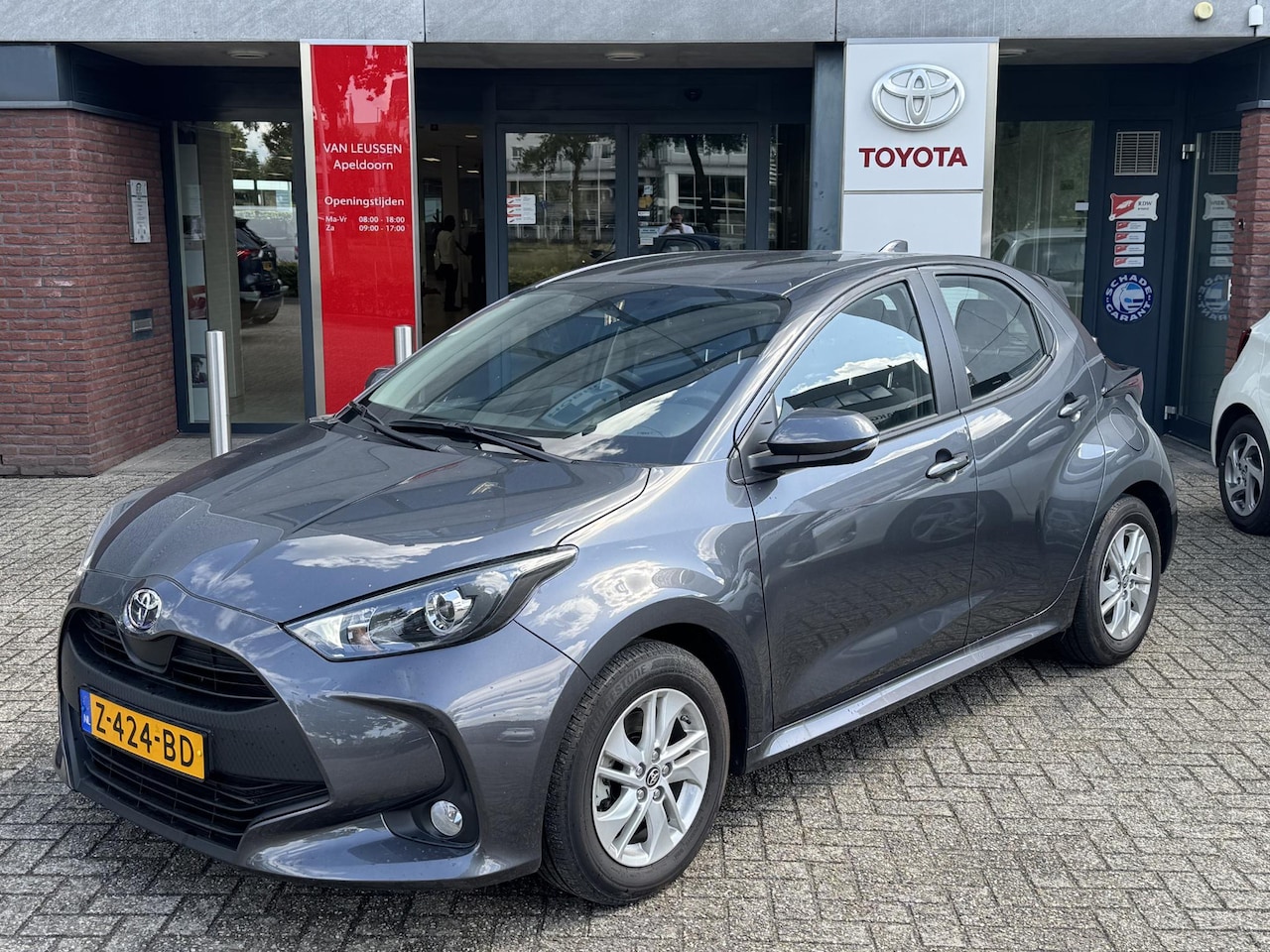 Toyota Yaris - HYBRID 115 FACELIFT APPLE/ANDROID AD-CRUISE LM-VELGEN CAMERA CLIMA BLUETOOTH NL-AUTO - AutoWereld.nl