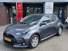 Toyota Yaris - HYBRID 115 FACELIFT APPLE/ANDROID AD-CRUISE LM-VELGEN CAMERA CLIMA BLUETOOTH NL-AUTO