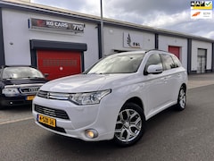 Mitsubishi Outlander - 2.0 PHEV Instyle+