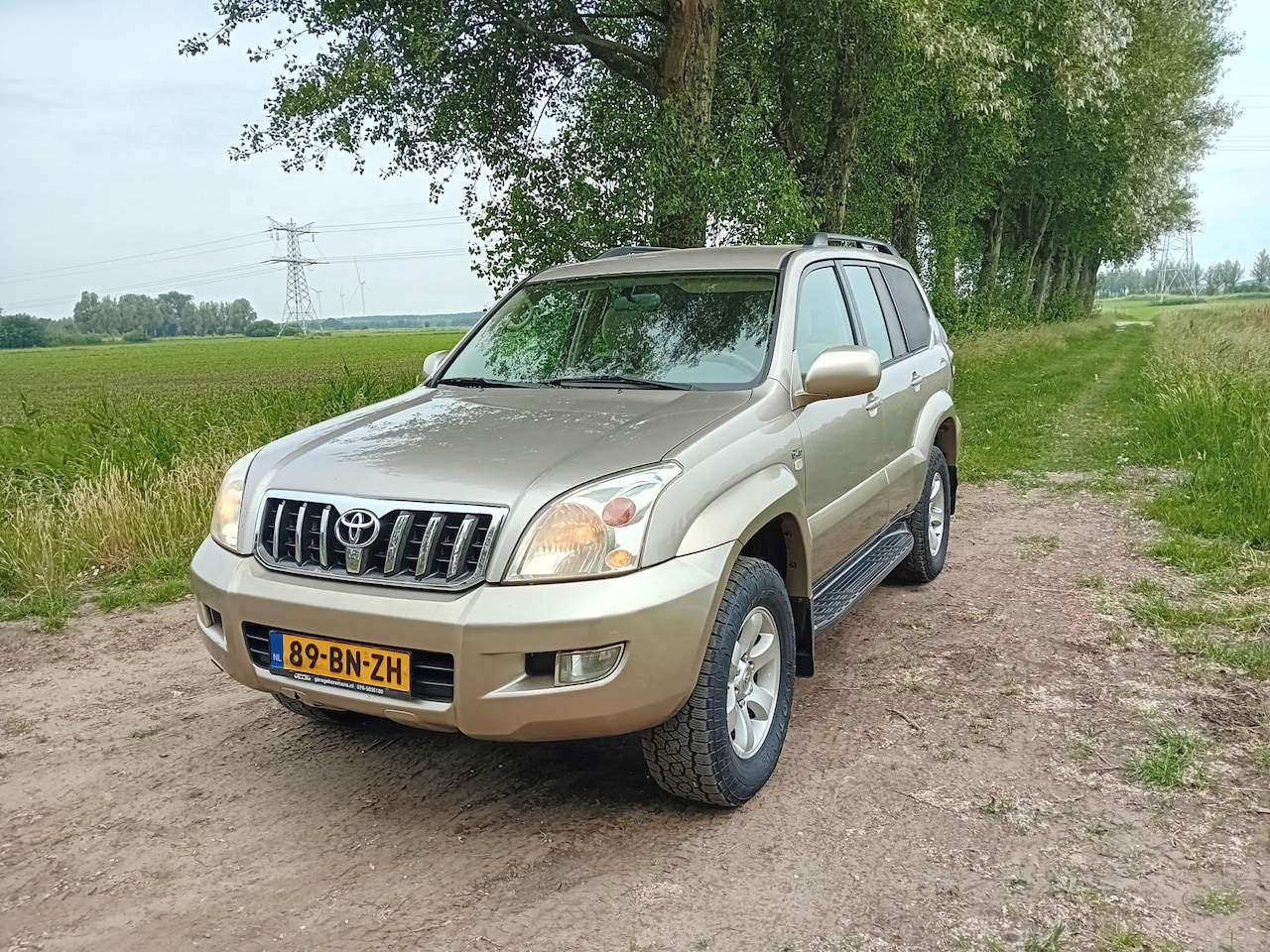 Toyota Land Cruiser - 3.0 D-4D VX Window Van 3.0 D-4D VX Window Van - AutoWereld.nl