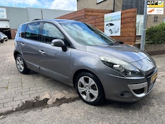 Renault Scénic - 1.4 TCE Dynamique navi.panorama.cruise.apk