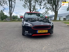 Ford Focus - 1.5 Red EDITION STOEL&STUUR VERWARMING ACHTERCAMERA