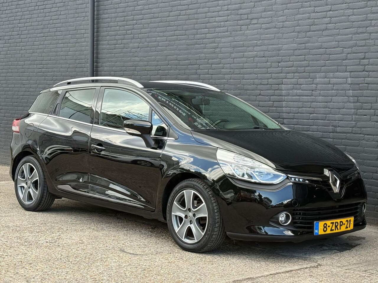 Renault Clio Estate - 0.9 TCe Night&Day NAVI | PDC | CRUISE | AIRCO | NWE APK - AutoWereld.nl