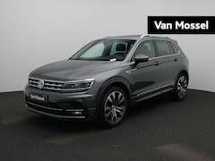 Volkswagen Tiguan - 2.0 TSI 4Motion Highline Business R | 230 PK | Trekhaak | Digital Cockpit PRO | Navigatie