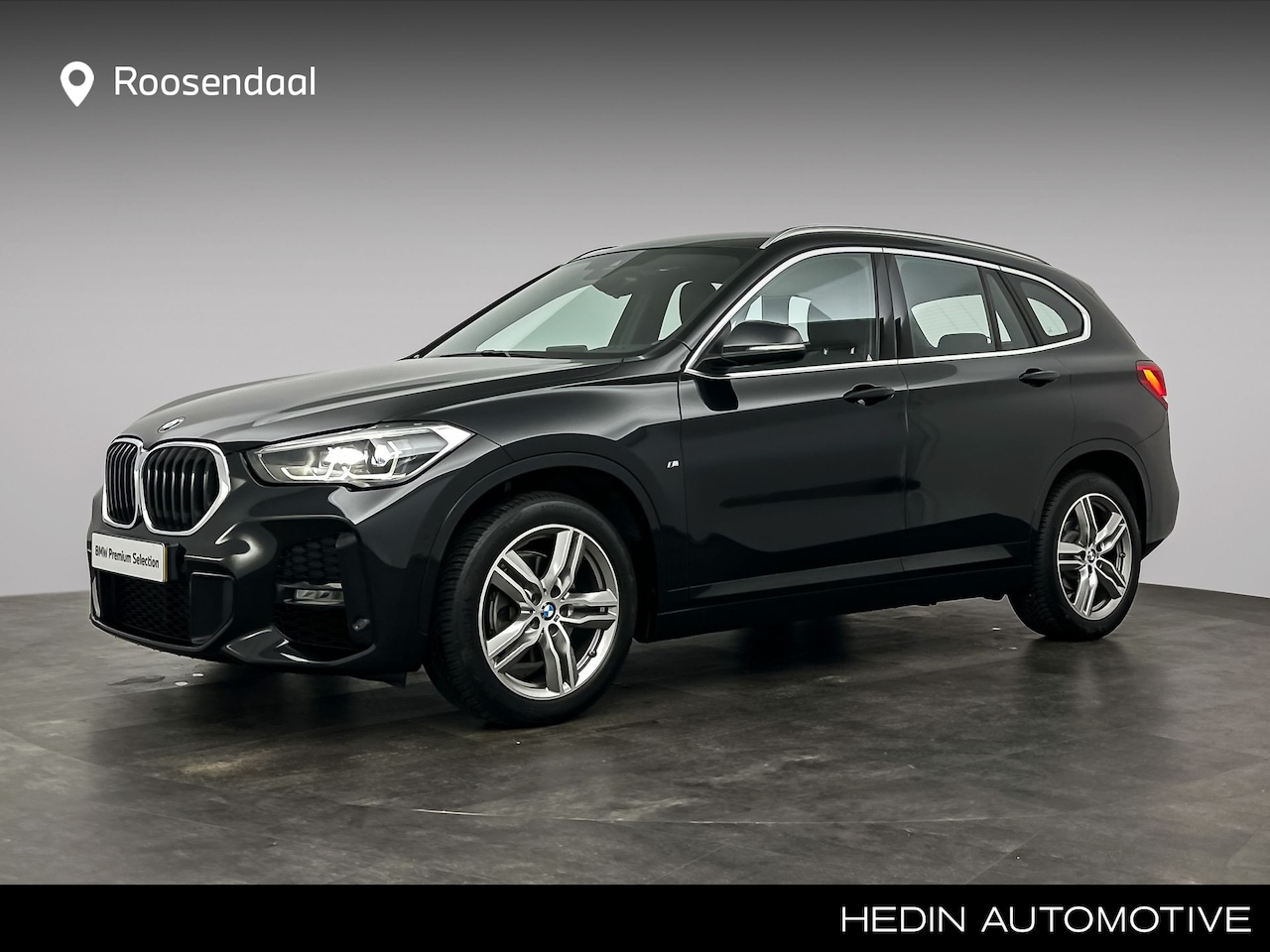 BMW X1 - sDrive18i Executive M-Sport | Head up | Camera | Sportstoelen | PDC voor en achter | - AutoWereld.nl