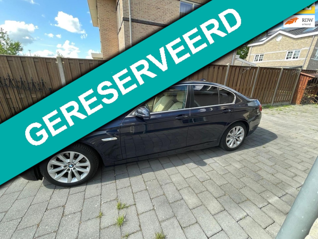BMW 5-serie - 520i High Exe 184pk Aut. Leder Navi Schuifdak Xenon - AutoWereld.nl