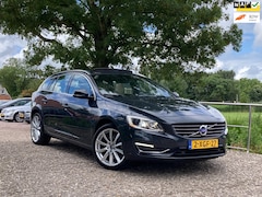 Volvo V60 - 2.4 D6 AWD Plug-In Hybrid R-Design | Zeer netjes | nu €7.450,