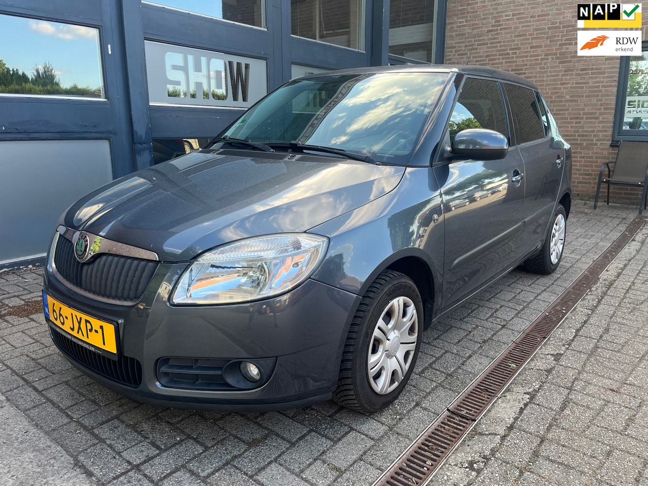 Skoda Fabia - 1.4-16V Tour 1.4-16V Tour, 2e eigenaar - AutoWereld.nl