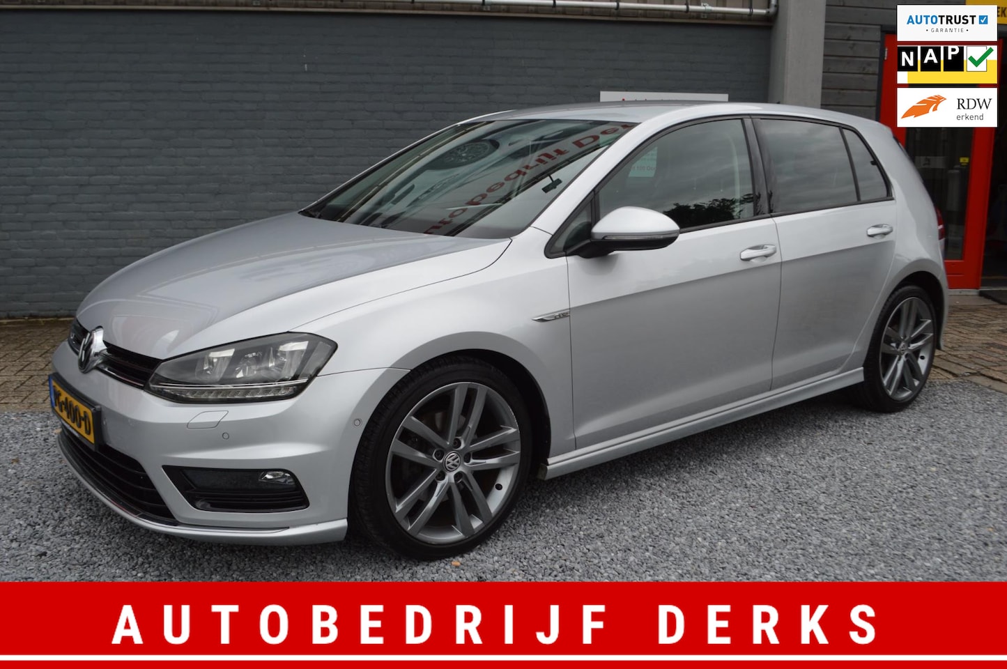 Volkswagen Golf - 1.4 TSI Highline CUP Navi Xenon Led PDC Sport Nieuwstaat - AutoWereld.nl