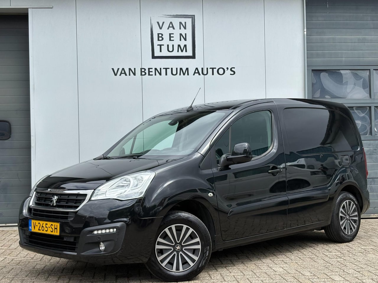 Peugeot Partner - 1.6 BlueHDi Navi Airco Cruise 3-pers. EURO 6! - AutoWereld.nl