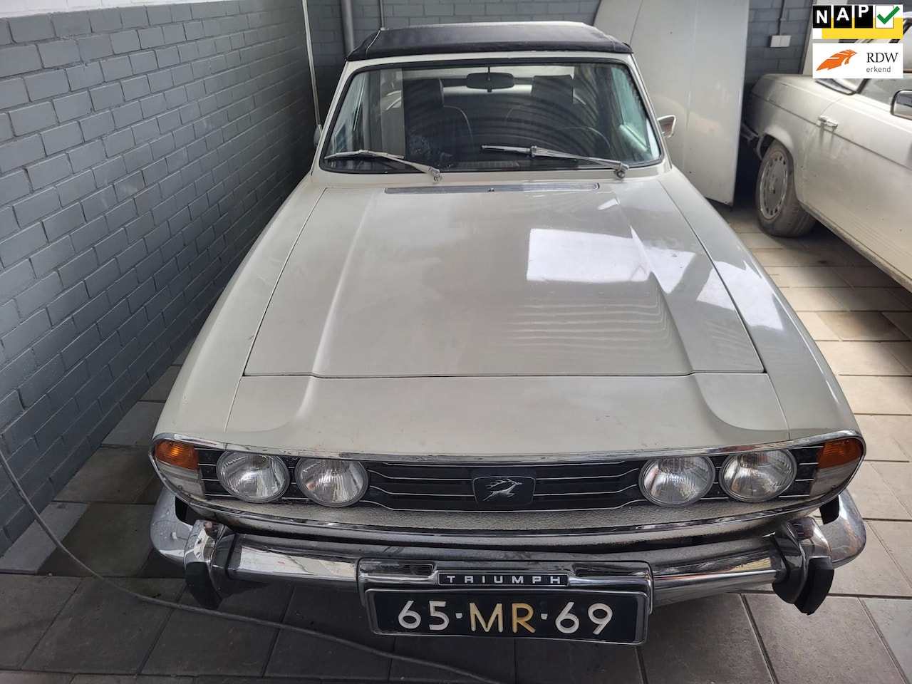Triumph Stag - MK II Convertible schakel - AutoWereld.nl