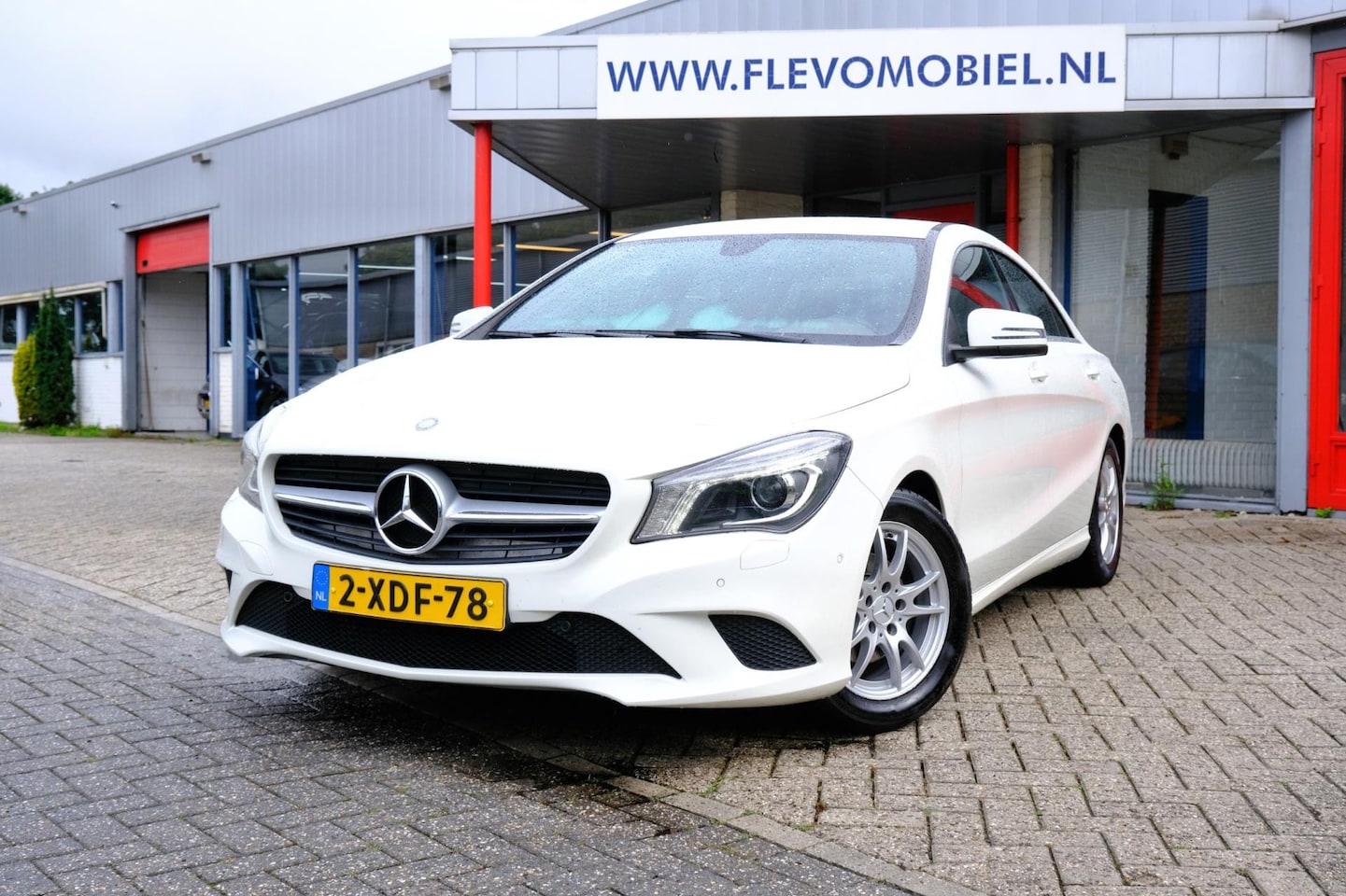 Mercedes-Benz CLA-Klasse - 180 BlueEFF. Edition Prestige Leder|Xenon|Navi|Clima - AutoWereld.nl