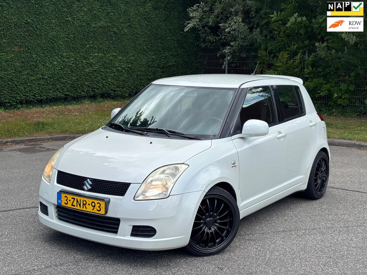 Suzuki Swift - 1.3 GA | Airco | El. Ramen | Sportvelgen | Rijdt en schakelt goed! - AutoWereld.nl
