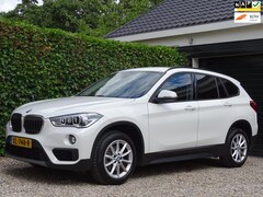 BMW X1 - SDrive18i Executive | Automaat | LED | Navigatie | Dealeronderhouden