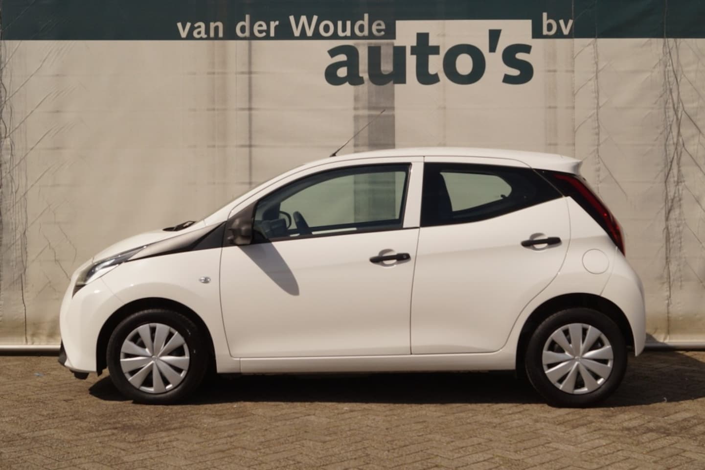 Toyota Aygo - 1.0 VVT-i X-Fun -AIRCO-LED- - AutoWereld.nl