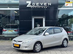 Hyundai i30 - 1.6i Dynamic