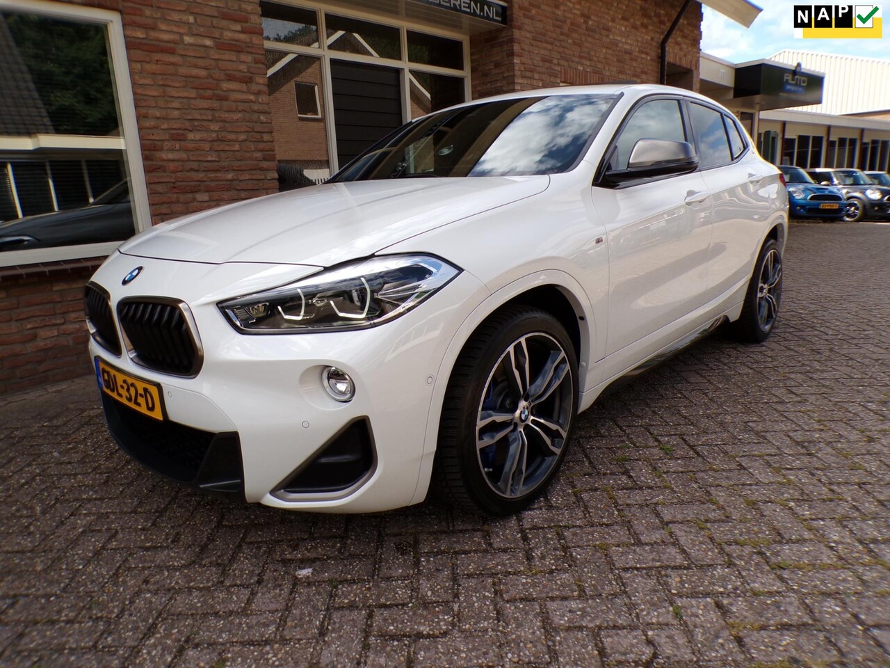 BMW X2 - M35i High Executive Automaat / Panoramadak / Head Up - AutoWereld.nl