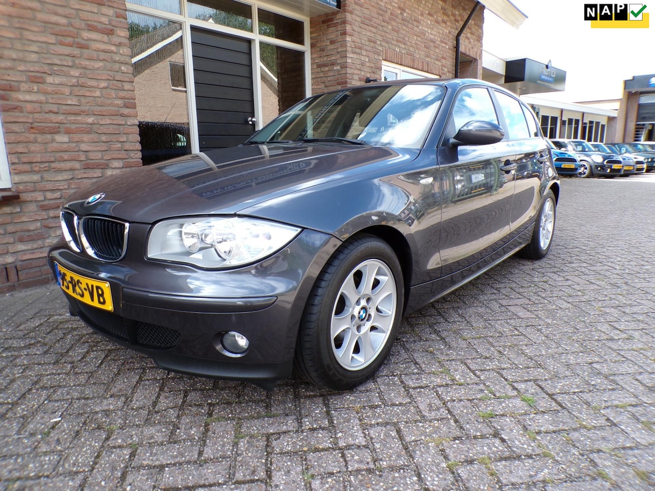 BMW 1-serie - 116i High Executive 116i High Executive - AutoWereld.nl