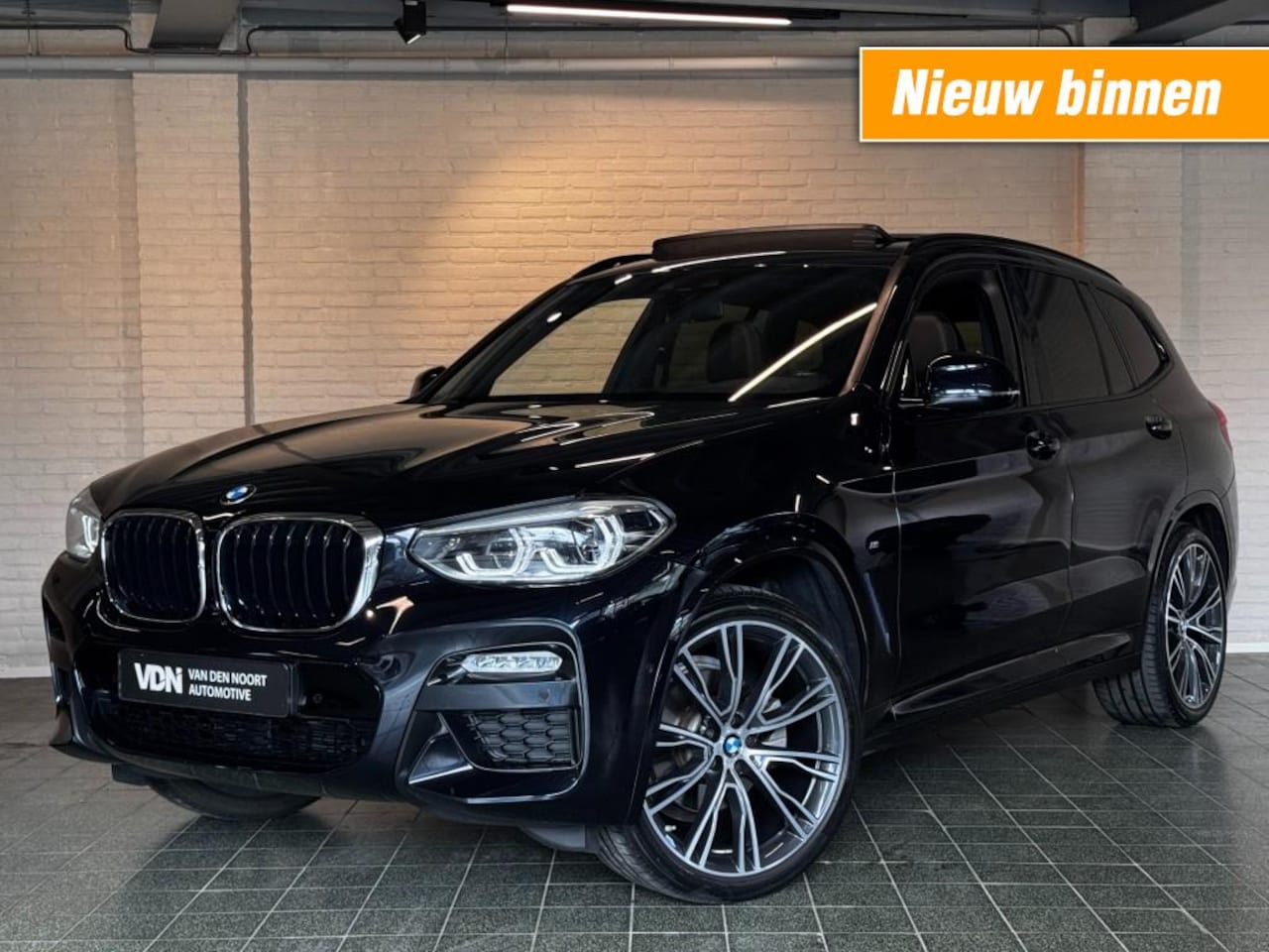 BMW X3 - xDrive20i High Executive M-Sport Pano HeadUp Leder Camera 21'' - AutoWereld.nl