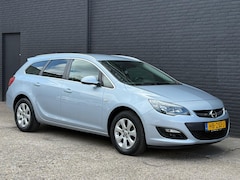 Opel Astra Sports Tourer - 1.6 CDTi Blitz AIRCO | CRUISE | ELEK RAMEN | NAVI | NWE APK