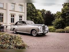 Bentley S2