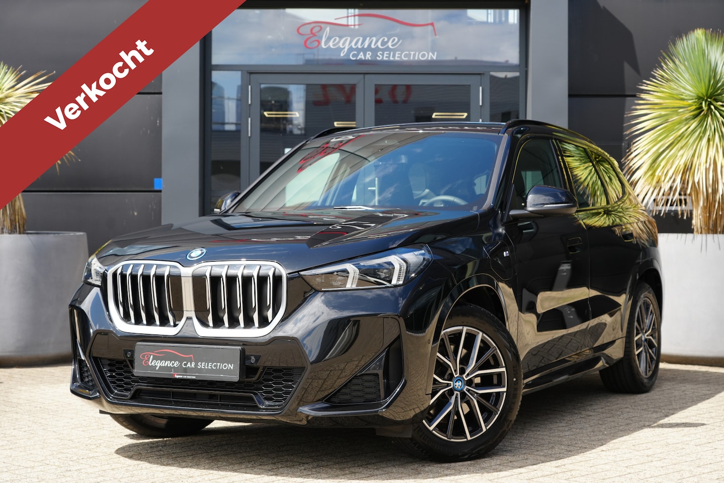 BMW X1 - xDrive25e M Sport 220pk Navigatie/Stoelverwarming/Camera - AutoWereld.nl